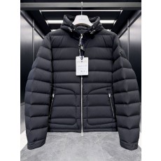 몽클레르 Sestriere 남성 경량 구스다운 후드 숏 패딩 재킷 블랙
